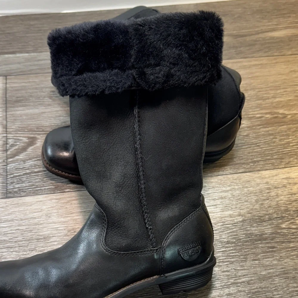 Ugg Black Knee-High Boots woman’s size 6 (s244) - Picture 8 of 8